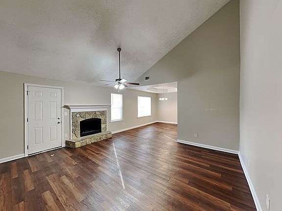 3rd image of 7850 Dogwood Way