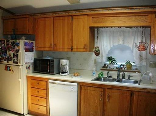 3rd image of 556 Central St Lot 161