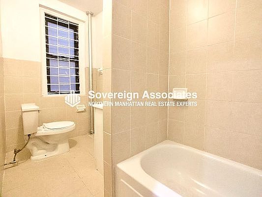 5th image of 300 Fort Washington Ave #54