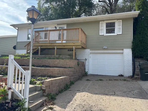 3914 Elmdale Ave, Sioux City, IA 51103