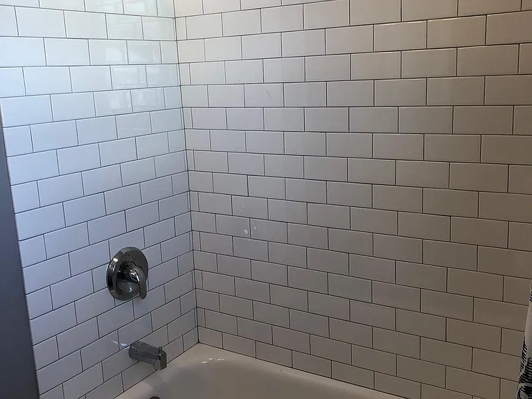 315 N School St — Photo 10