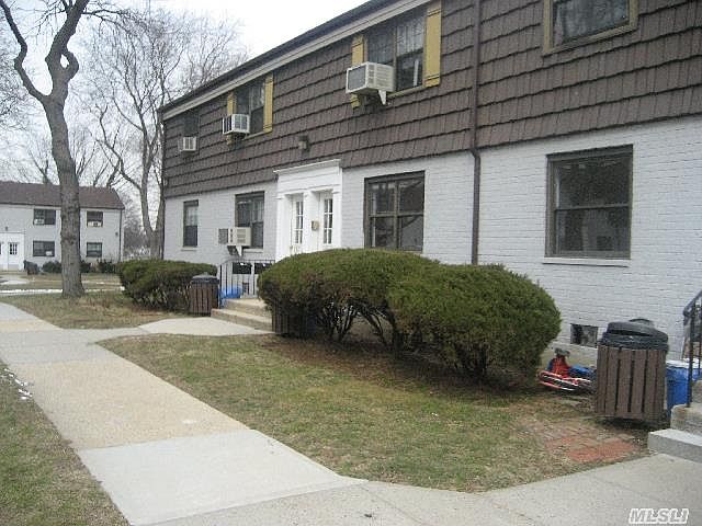 2nd image of 6730 136th St #B