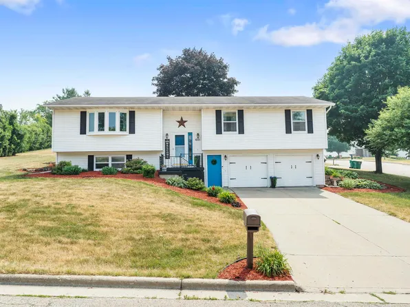 601 Spellman St, Mount Horeb, WI 53572