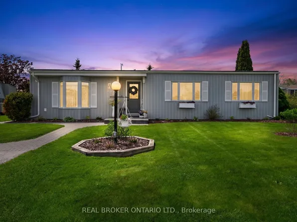 19 Hearts Content Ctr, Innisfil, ON L9S 1S2