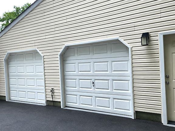 2nd image of 3 Atlee Cir