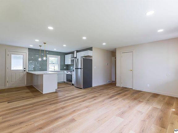 5th image of 7314 Valley Rd