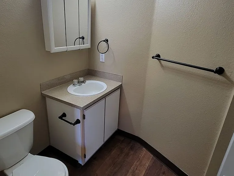 South Vista Apartments — Photo 27