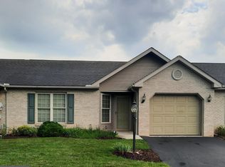 32 Mel Ron Ct, Carlisle, PA 17015