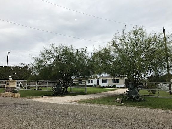 2nd image of 8197 Wixon Oaks Dr