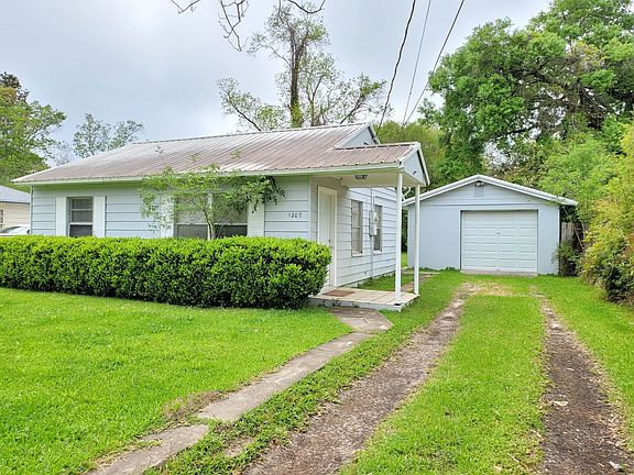 3rd image of 1207 N 46th Ave