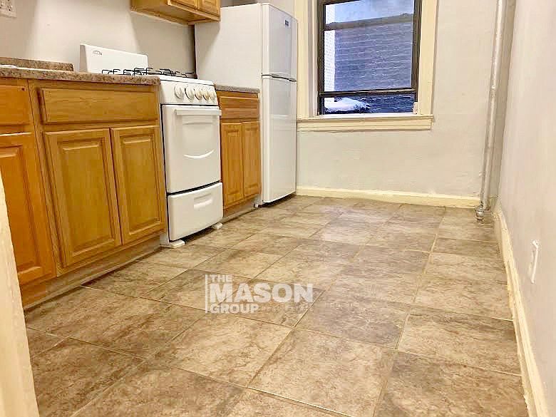 1st image of 2018 5th Ave APT 8a