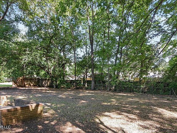 5th image of 4821 Cottonwood Ln