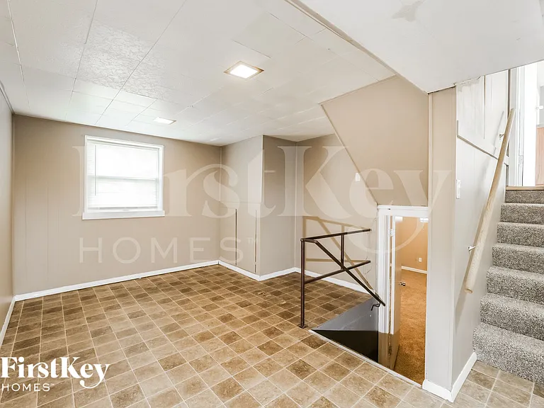 4837 Overton Ave — Photo 8