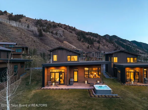14165 Drake Dr, Jackson, WY 83001