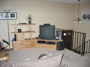 Upstairs livingroom