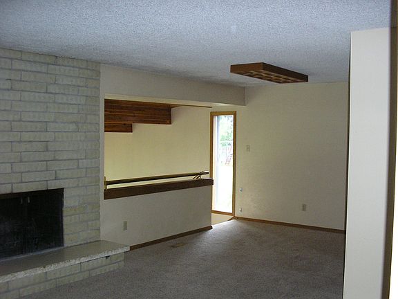 4th image of 12111 N Normandie St