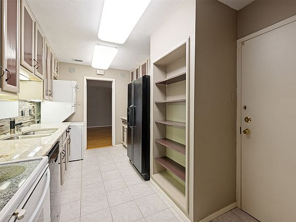 5th image of 6335 W Northwest Hwy APT 1013