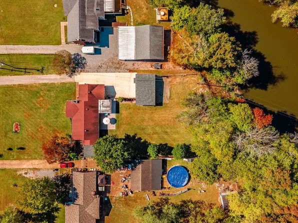 1044 Cragfront Estate Loop, Gallatin, TN 37066