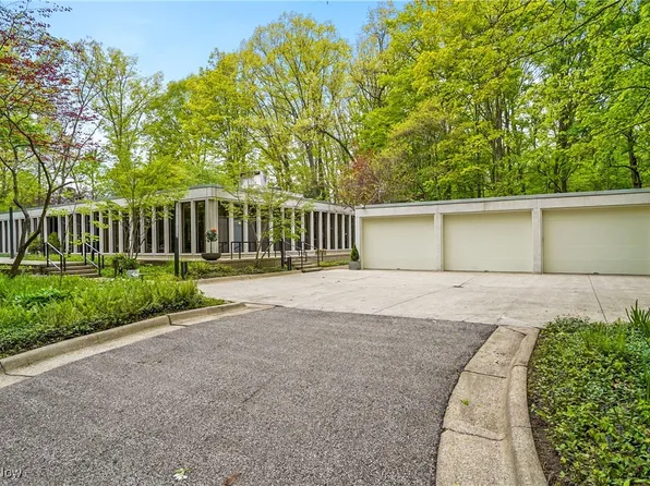 3210 N Dover Rd, Stow, OH 44224