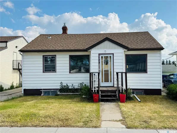 108 7th AVENUE W, Biggar, SK S0K 0M0