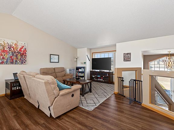 3rd image of 3520 Eagle Run Dr