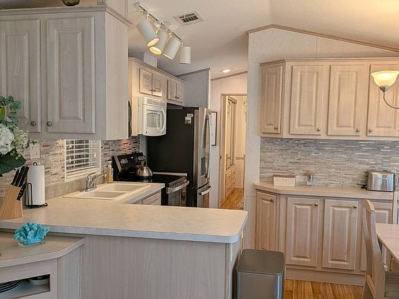 2nd image of 3100 North Rd #314