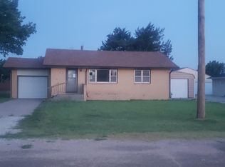 203 E Maple St, Burdett, KS 67523