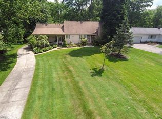26917 Cook Rd, Olmsted Township, OH 44138