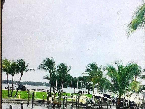 Marina/boat ramp