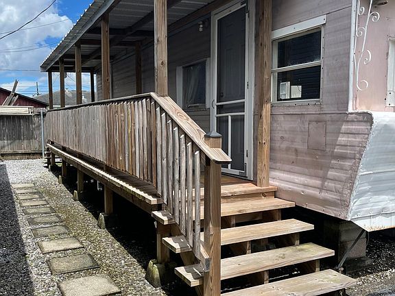 2nd image of 712 19th St Lot 10