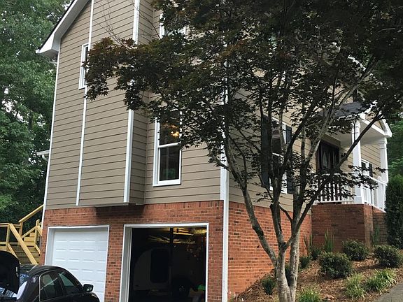 5th image of 542 Woodland Brook Dr
