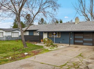 209 Corcoran Ln, Central Pt, OR 97502