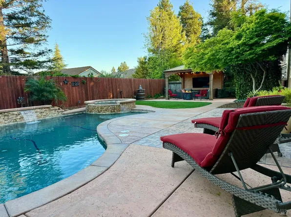 257 Bantry Drive, Vacaville, CA 95688