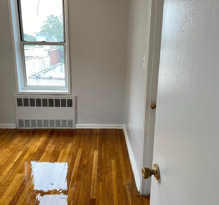 1st image of 759 E 10th St APT 4J