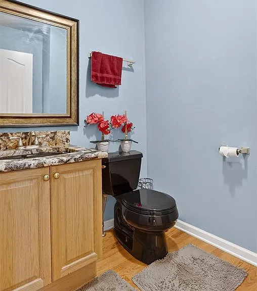 2825 Long Meadow Ln — Photo 14