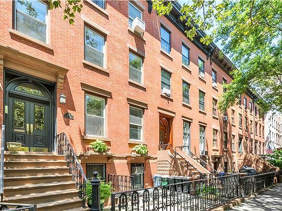 1st image of 364 Clinton St Unit Townhouse