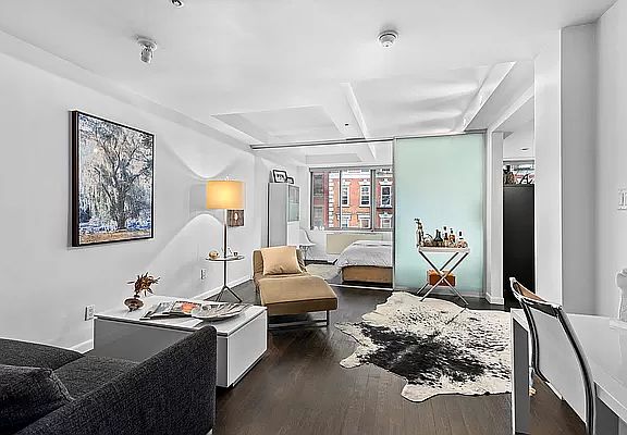 3rd image of 525 E 11th St #5CD