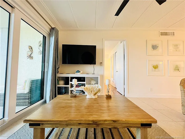 9490 S Ocean Dr #213 — Photo 22