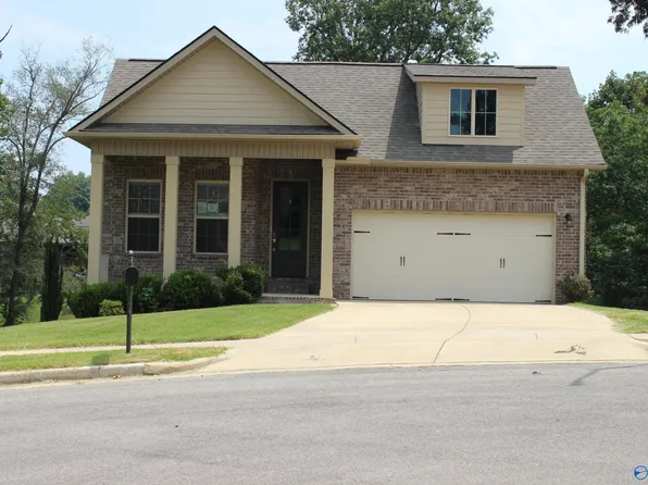 1426 NE Creekside Ct, Cullman, AL 35055