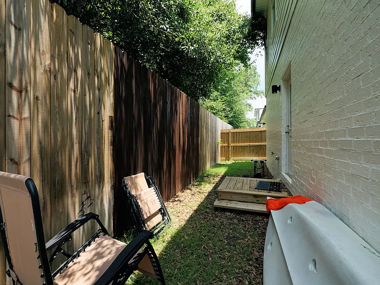 106 Penny Ln — Photo 25