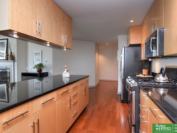 5th image of 220 S 31st Ave S #3306