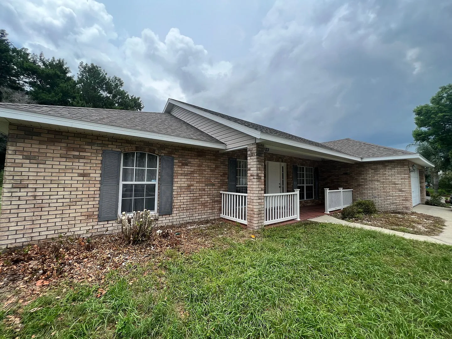 Charming 4-bedroom, 2-bathroom Deltona Lakes Home Available October! — Photo 3