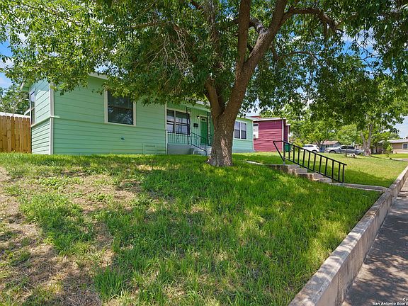 3rd image of 1107 DOLLARHIDE AVE