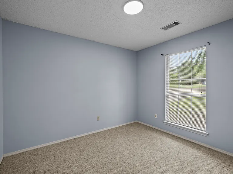 13 Holly Brook Cv — Photo 24