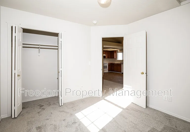 2135 S Crimson Rose Way — Photo 5