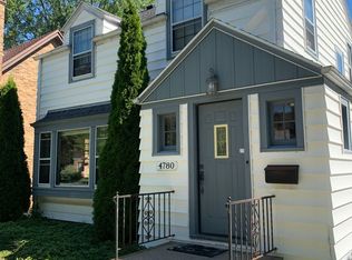 4780 N Hollywood Ave, Whitefish Bay, WI 53211
