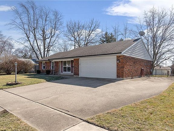 3rd image of 1156 Londonderry Dr