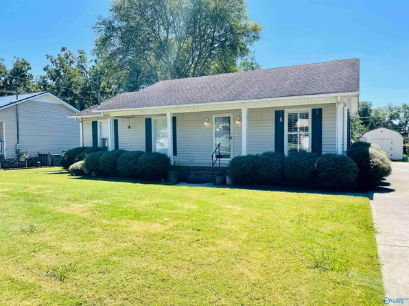 509 West St, Scottsboro, AL 35768