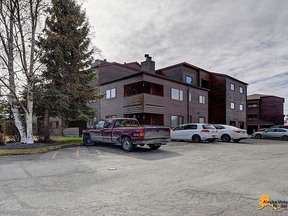 5th image of 9730 Vanguard Dr APT 12