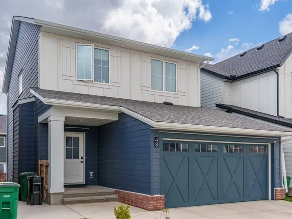 48 W Willow Grn SW, Airdrie, AB T4B 5M3